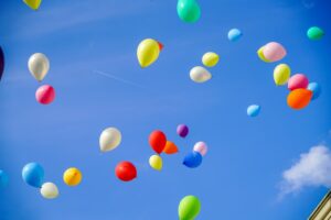 空いっぱいの風船